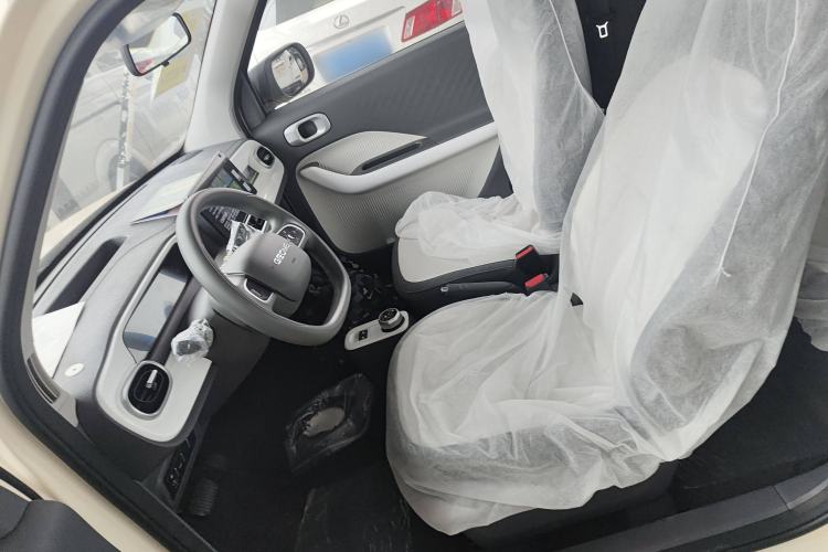 Used Geely Galaxy Panda 2025 210 km – Yuanqi Bear Left Front Seat