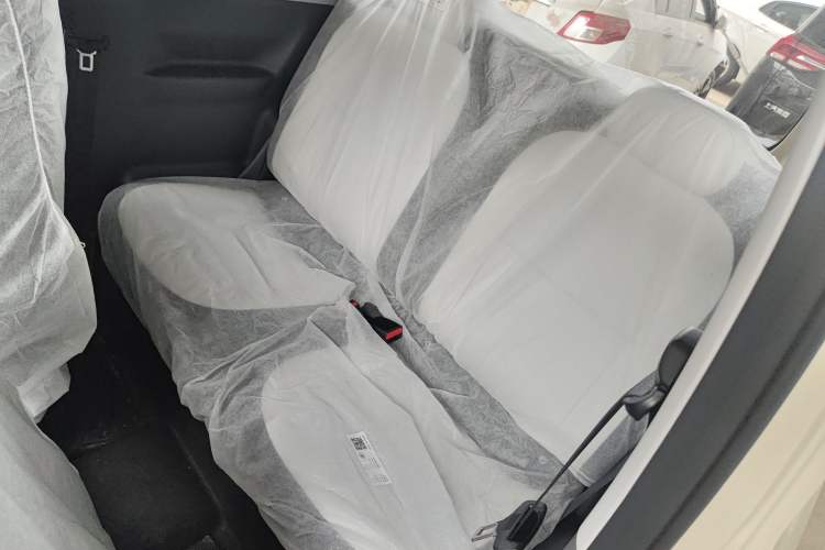 Used Geely Galaxy Panda 2025 210 km – Yuanqi Bear Left Rear Seat