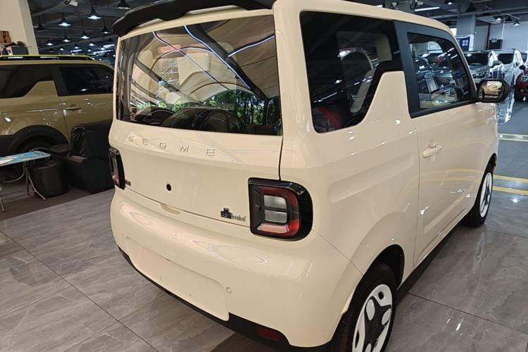 Used Geely Galaxy Panda 2025 210 km – Yuanqi Bear Rear Right 45 Deg