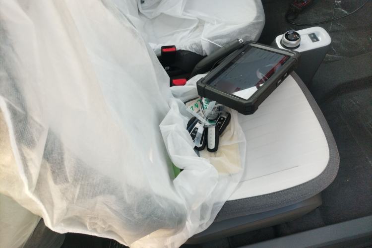 Used Geely Galaxy Panda 2025 210 km – Yuanqi Bear Right Front Seat