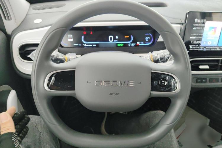 Used Geely Galaxy Panda 2025 210 km – Yuanqi Bear Steering Wheel