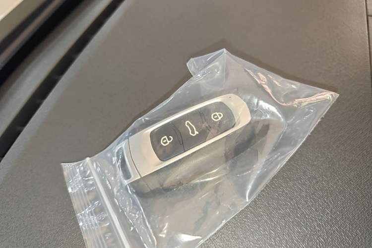 Used Geely Galaxy Panda 2025 210 km – Yuanqi Bear Vehicle Key