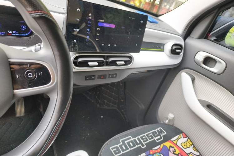 Used Geely Galaxy Panda 2025 210km Panda Kart Audio And AC Panel