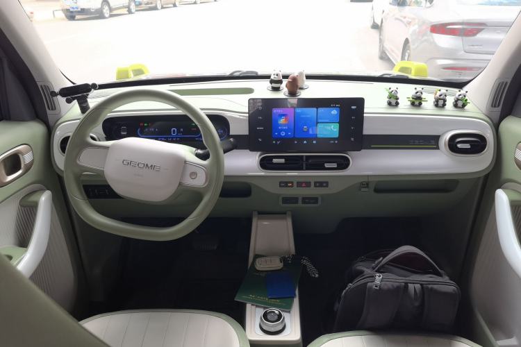 Used Geely Galaxy Panda 2025 210km Panda Rider Center Console