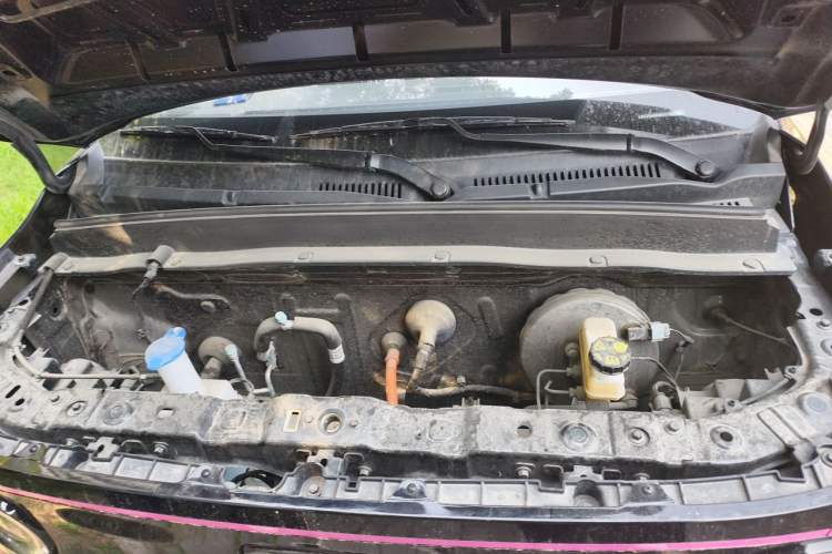 Used Geely Galaxy Panda 2025 210km Panda Kart Engine Bay