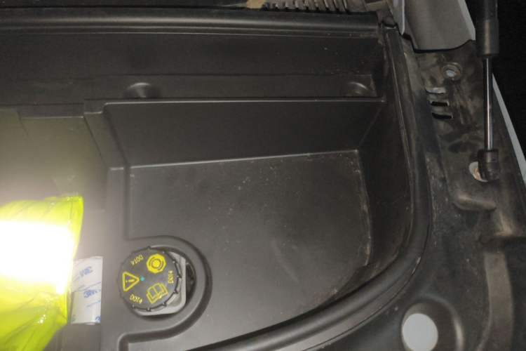 Used Geely Galaxy Panda 2025 210km Panda Kart Engine Bay Left