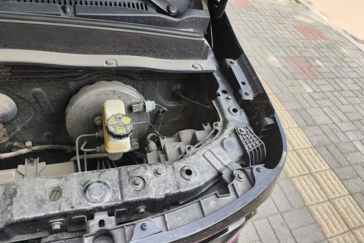 Used Geely Galaxy Panda 2025 210km Panda Kart Engine Bay Left