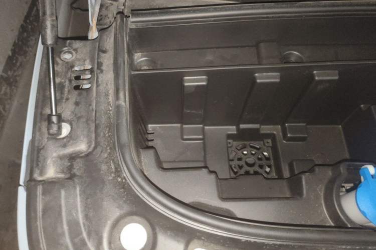 Used Geely Galaxy Panda 2025 210km Panda Kart Engine Bay Right