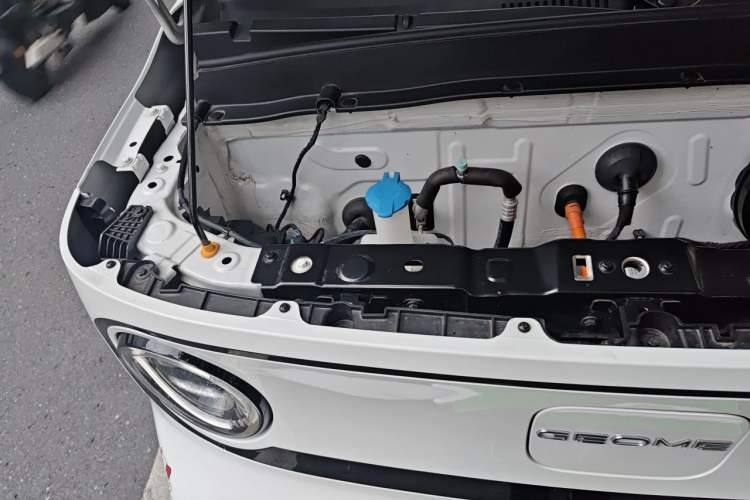 Used Geely Galaxy Panda 2025 210km Panda Kart Engine Bay Right