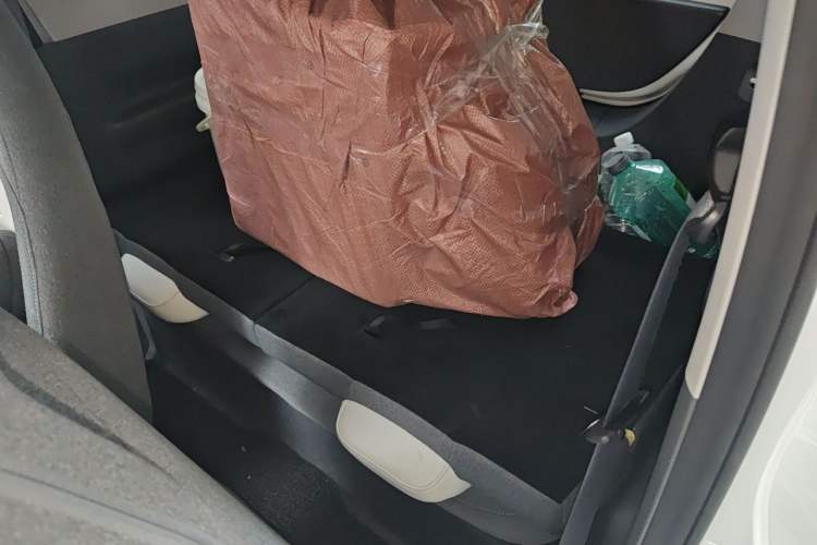 Used Geely Galaxy Panda 2025 210km Panda Kart Left Rear Seat