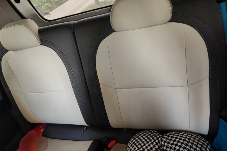 Used Geely Galaxy Panda 2025 210km Panda Rider Left Rear Seat