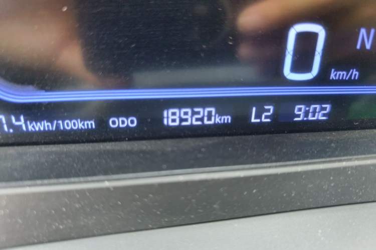 Used Geely Galaxy Panda 2025 210km Panda Kart Odometer Close Up