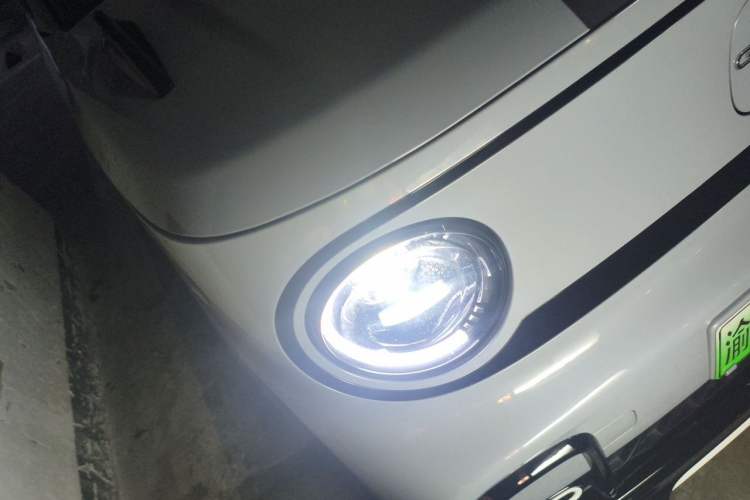 Used Geely Galaxy Panda 2025 210km Panda Kart Right Front Headlight