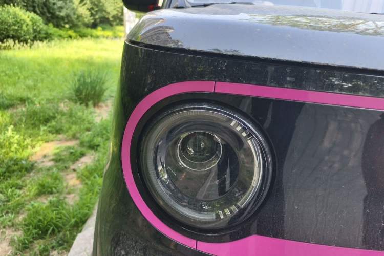 Used Geely Galaxy Panda 2025 210km Panda Kart Right Front Headlight