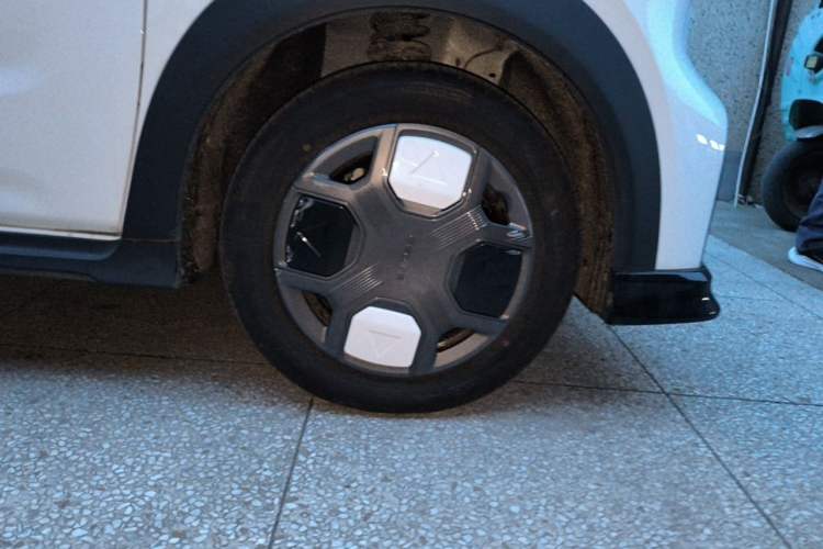 Used Geely Galaxy Panda 2025 210km Panda Kart Right Front Wheel Hub