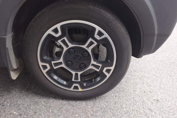 Used Geely Galaxy Panda 2025 210km Panda Rider Right Front Wheel Hub