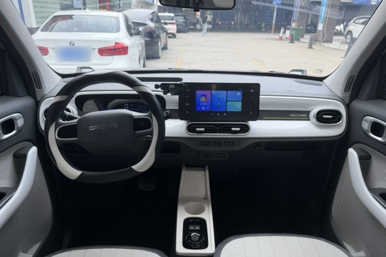 Used Geely Galaxy Panda 2025 210km Panda Kart Audio And AC Panel