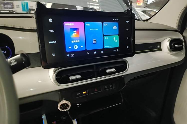 Used Geely Galaxy Panda 2025 210km Panda Kart Audio And AC Panel