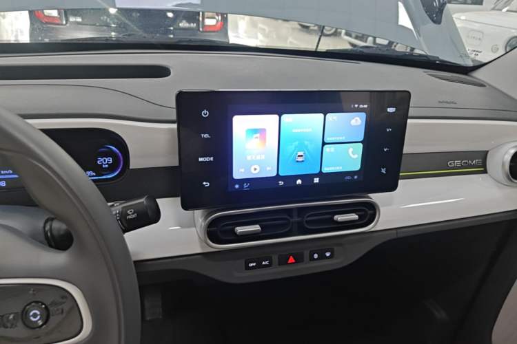 Used Geely Galaxy Panda 2025 210km Panda Kart Audio And AC Panel