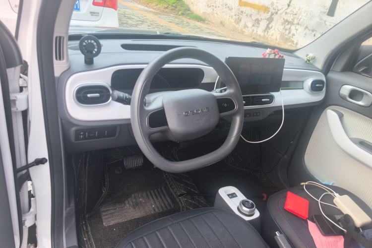 Used Geely Galaxy Panda 2025 210km Panda Rider Center Console