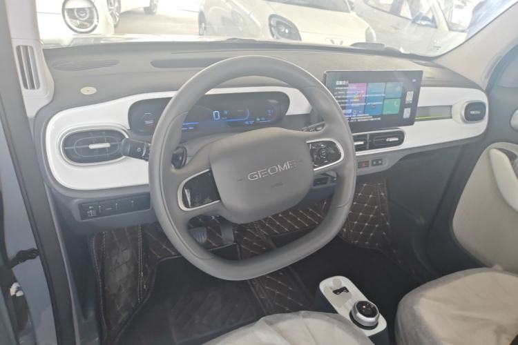 Used Geely Galaxy Panda 2025 210km Panda Kart Center Console