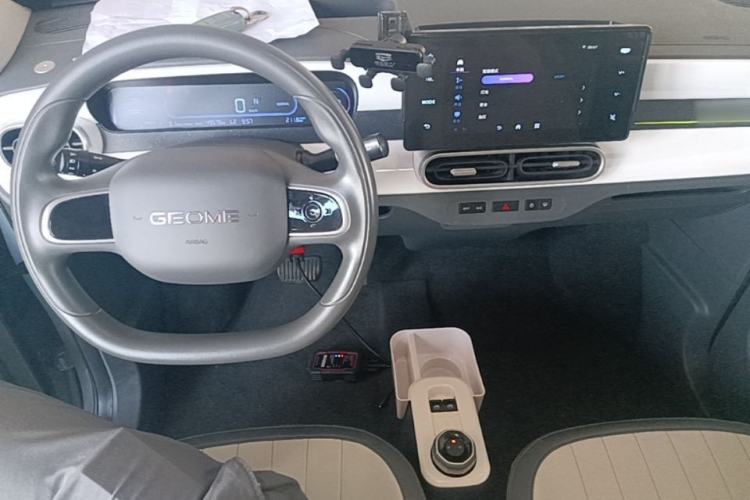 Used Geely Galaxy Panda 2025 210km Panda Kart Center Console