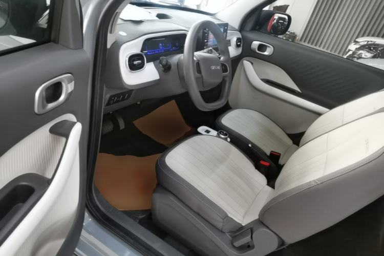 Used Geely Galaxy Panda 2025 210km Panda Kart Driver Seat