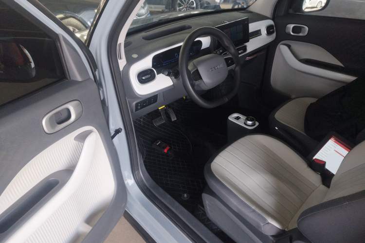 Used Geely Galaxy Panda 2025 210km Panda Kart Driver Seat