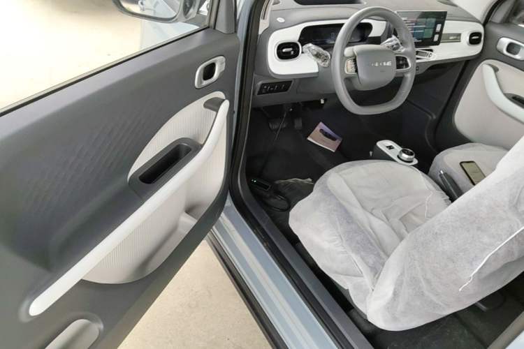 Used Geely Galaxy Panda 2025 210km Panda Kart Driver Seat