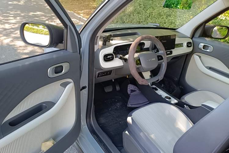 Used Geely Galaxy Panda 2025 210km Panda Kart Driver Seat