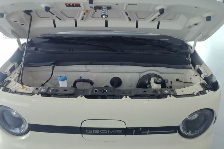 Used Geely Galaxy Panda 2025 210 km – Yuanqi Bear Engine Bay