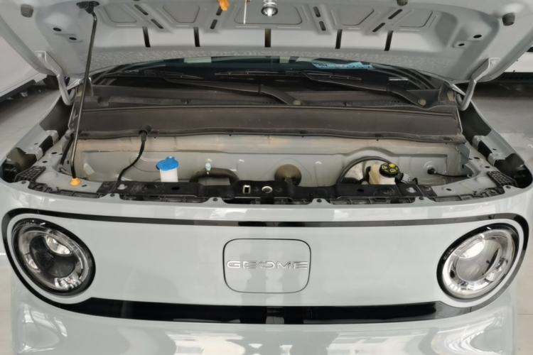 Used Geely Galaxy Panda 2025 210km Panda Kart Engine Bay