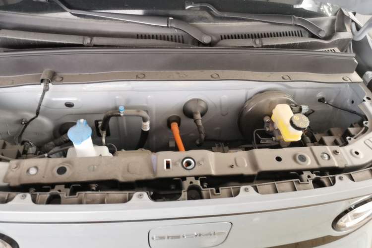 Used Geely Galaxy Panda 2025 210km Panda Kart Engine Bay
