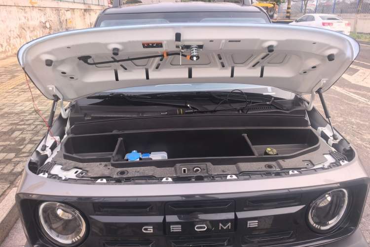 Used Geely Galaxy Panda 2025 210km Panda Rider Engine Bay