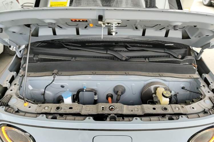 Used Geely Galaxy Panda 2025 210km Panda Kart Engine Bay