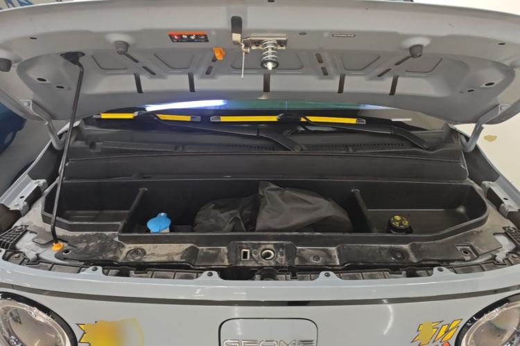 Used Geely Galaxy Panda 2025 210km Panda Kart Engine Bay