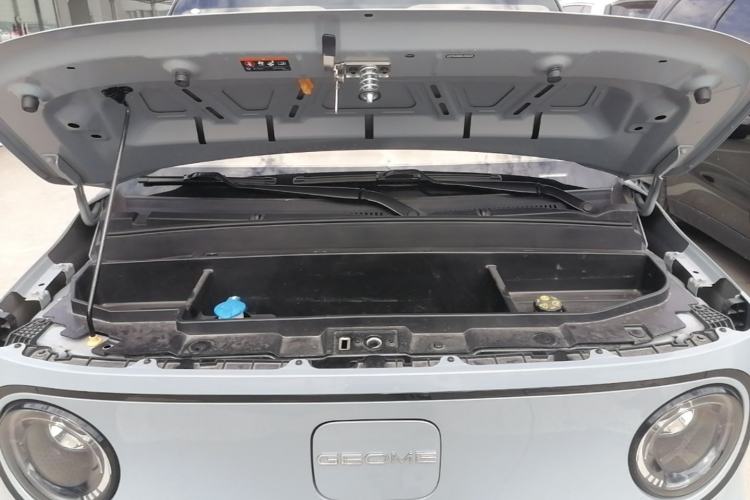 Used Geely Galaxy Panda 2025 210km Panda Kart Engine Bay