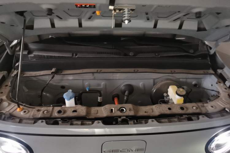 Used Geely Galaxy Panda 2025 210km Panda Kart Engine Bay