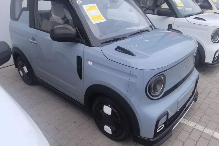 Used Geely Galaxy Panda 2025 210km Panda Kart Exterior 2