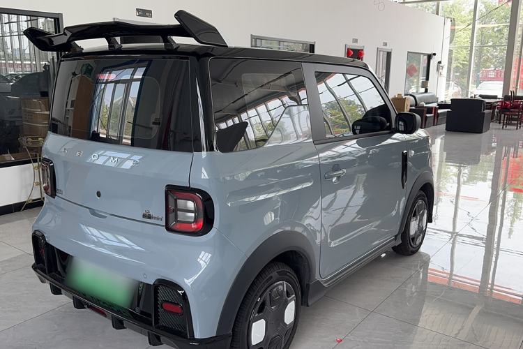 Used Geely Galaxy Panda 2025 210km Panda Kart Exterior 3