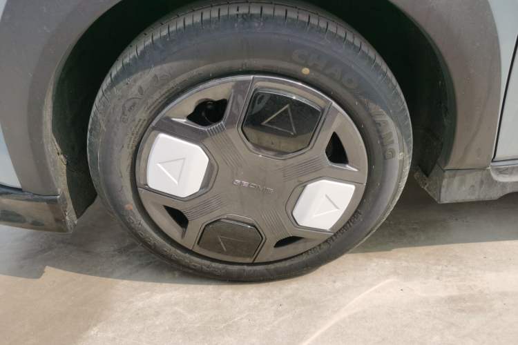 Used Geely Galaxy Panda 2025 210km Panda Kart Exterior 4