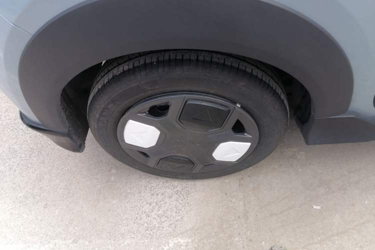 Used Geely Galaxy Panda 2025 210km Panda Kart Exterior 5
