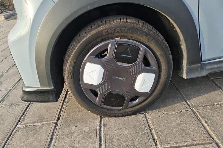 Used Geely Galaxy Panda 2025 210km Panda Kart Exterior 7