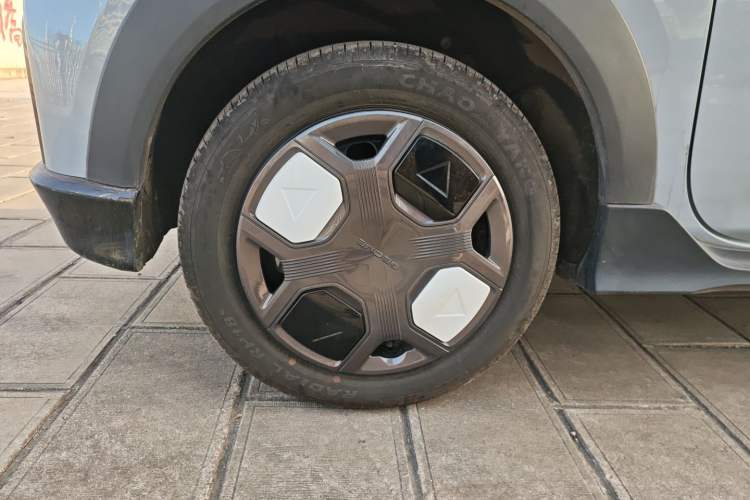 Used Geely Galaxy Panda 2025 210km Panda Kart Exterior 8