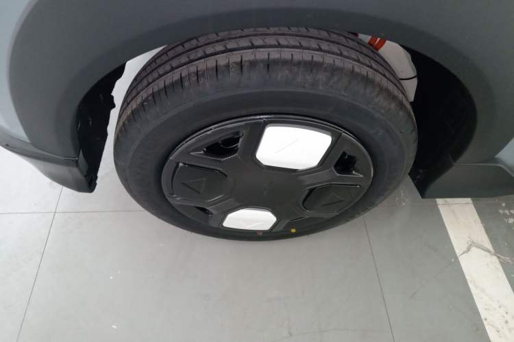 Used Geely Galaxy Panda 2025 210km Panda Kart Exterior 8