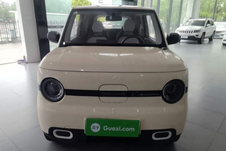 Used Geely Galaxy Panda 2025 210 km – Yuanqi Bear Front