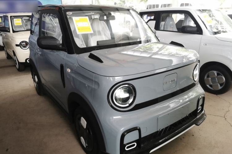 Used Geely Galaxy Panda 2025 210km Panda Kart Front Right 45 Deg
