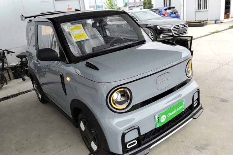 Used Geely Galaxy Panda 2025 210km Panda Kart Front Right 45 Deg