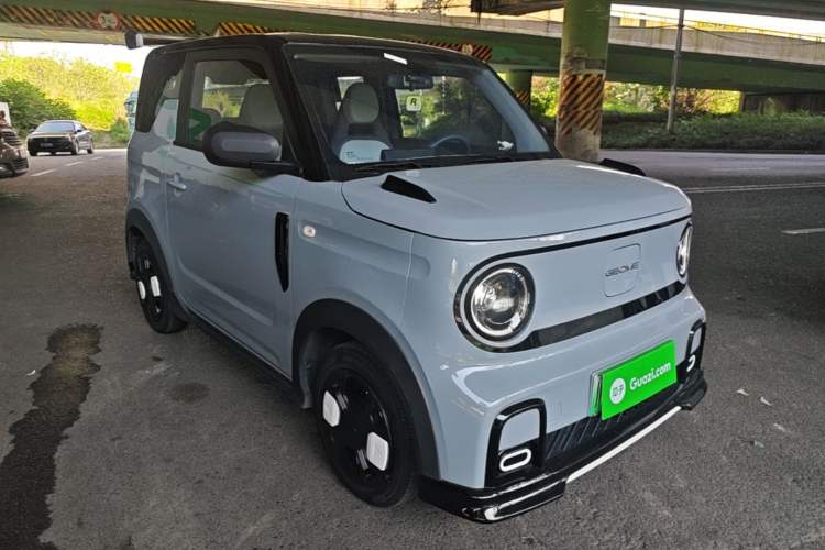 Used Geely Galaxy Panda 2025 210km Panda Kart Front Right 45 Deg
