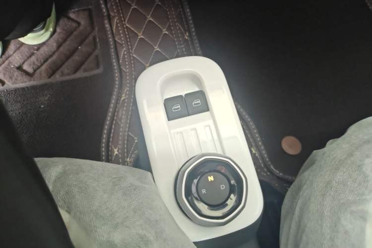 Used Geely Galaxy Panda 2025 210km Panda Kart Gear Lever